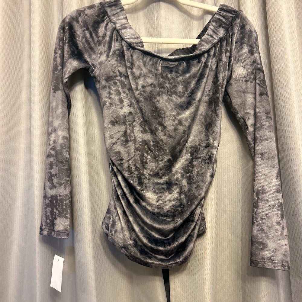 50%offw❤️ Red Haute Ruched off shoulder Sleeves Black grey marveled velvet NWT